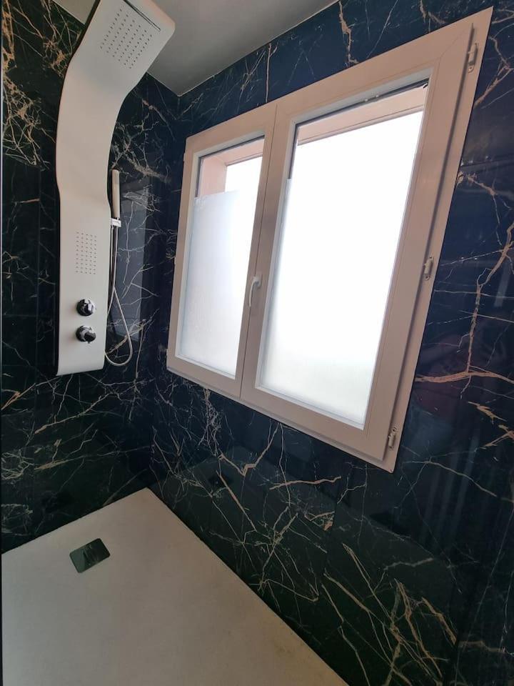 Grand Appartement 3 Chambres Disney - Paris - 82M2 Neuilly-sur-Marne Ngoại thất bức ảnh